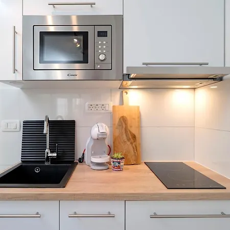 Smart & Cozy - Zf Hvar アパート