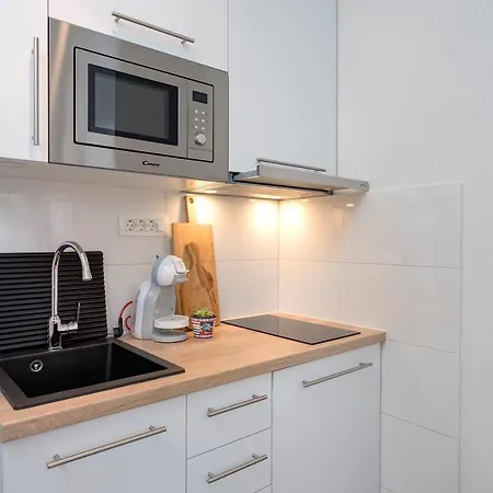 Smart & Cozy - Zf Hvar アパート