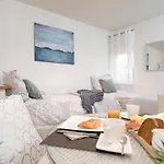 Smart & Cozy - Zf Hvar Lägenhet