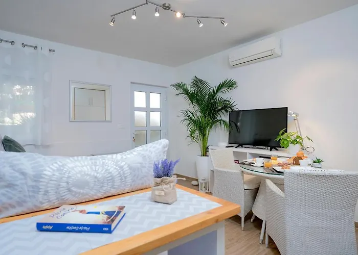 Smart & Cozy - Zf Hvar 아파트