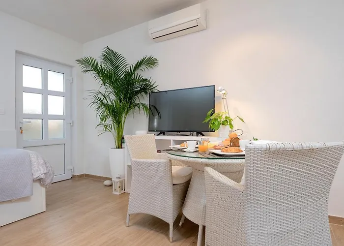 아파트 Smart & Cozy - Zf Hvar *